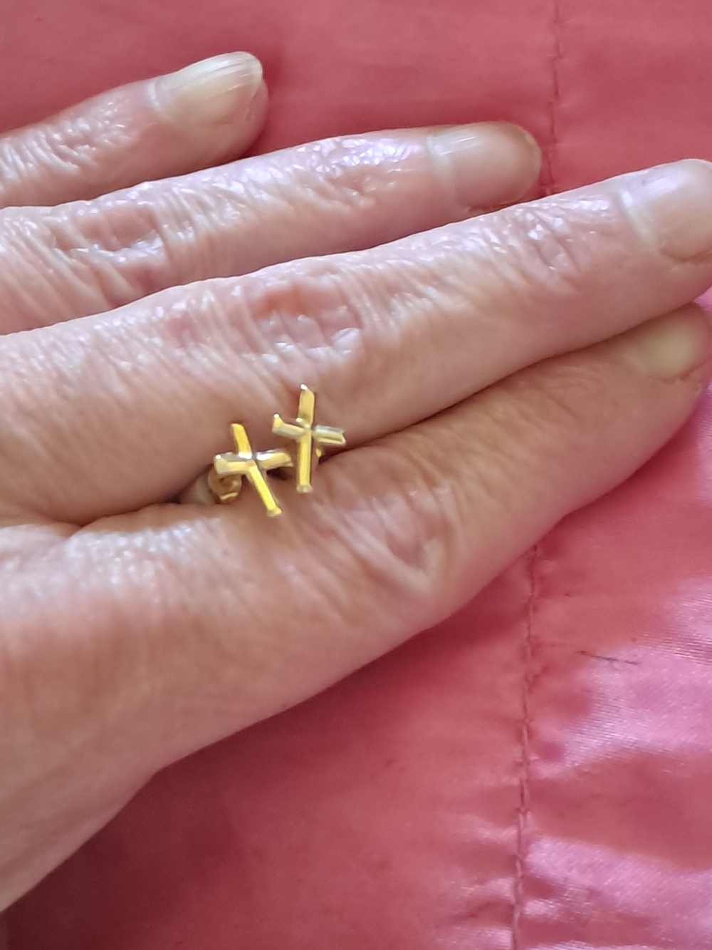 14k Gold Cross Stud Earrings - Women's Minimalist Jewelry